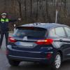 Während des Blitzmarathons 2023 kontrollierte die Polizei mit einem Lasermessgerät am Ortsausgang von Oberstdorf die Geschwindigkeiten, mit denen die Fahrzeuge dort unterwegs waren. Hier gilt Tempo 70. Ein Österreicher war dort allerdings mit 92 km/h unterwegs.