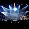 3.000 Gäste sind am Sonntag in die Big Box Allgäu in Kempten geströmt, um Klassiker der Rockgeschichte aus hochkarätiger Hand zu hören. Bei "Rock meets Classic" waren dieses Jahr Sascha Krebs, Mike Tramp (White Lion), Maggie Reilly (Mike Oldfield), Ronnie Romero (Rainbow), Mick Box & Bernie Shaw (Uriah Heep), Dee Snyder (Twisted Sister) und Joey Tempest (Europe) auf der komplett ausverkauften Tour dabei. In Kempten heizten sie ihrem Publikum ordentlich ein, das sich schon bald von seinen Plätzen erhob und mit den Musikern feierte. 