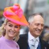 Sie haben Ja gesagt: Ludwig Prinz von Bayern (40) und seine Sophie-Alexandra Evekink (33) haben geheiratet - mit jeder Menge Ehrengästen aus Adel, Politik und Gesellschaft. Kein Wunder, ist der Bräutigam doch Ururenkel des letzten bayerischen Königs Ludwig III. Seine Braut stammt aus einer niederländisch-kanadischen Familie. Nach dem Hochzeitsgottesdienst zog das Paar zu den Klängen des Bayernliedes und unter dem Beifall zahlreicher Schaulustiger aus der Theatinerkirche aus, wo der Münchner Erzbischof und Kardinal Reinhard Marx den beiden das Sakrament der Ehe gespendet hatte. Hier die schönsten Bilder der Märchenhochzeit. 