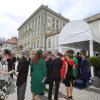 Sie haben Ja gesagt: Ludwig Prinz von Bayern (40) und seine Sophie-Alexandra Evekink (33) haben geheiratet - mit jeder Menge Ehrengästen aus Adel, Politik und Gesellschaft. Kein Wunder, ist der Bräutigam doch Ururenkel des letzten bayerischen Königs Ludwig III. Seine Braut stammt aus einer niederländisch-kanadischen Familie. Nach dem Hochzeitsgottesdienst zog das Paar zu den Klängen des Bayernliedes und unter dem Beifall zahlreicher Schaulustiger aus der Theatinerkirche aus, wo der Münchner Erzbischof und Kardinal Reinhard Marx den beiden das Sakrament der Ehe gespendet hatte. Hier die schönsten Bilder der Märchenhochzeit. 