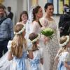 Sie haben Ja gesagt: Ludwig Prinz von Bayern (40) und seine Sophie-Alexandra Evekink (33) haben geheiratet - mit jeder Menge Ehrengästen aus Adel, Politik und Gesellschaft. Kein Wunder, ist der Bräutigam doch Ururenkel des letzten bayerischen Königs Ludwig III. Seine Braut stammt aus einer niederländisch-kanadischen Familie. Nach dem Hochzeitsgottesdienst zog das Paar zu den Klängen des Bayernliedes und unter dem Beifall zahlreicher Schaulustiger aus der Theatinerkirche aus, wo der Münchner Erzbischof und Kardinal Reinhard Marx den beiden das Sakrament der Ehe gespendet hatte. Hier die schönsten Bilder der Märchenhochzeit. 