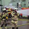 Zu einer Großübung mit über 60 Einsatzkräften, rückte am Dienstagabend die Feuerwehr Immenstadt und Eckarts. In der Asphaltmischanlage bei Seifen, war es zu einer angenommenen Explosion im Mischturm gekommen.
 
Fotos: Benjamin Liss