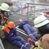 Zu einer Großübung mit über 60 Einsatzkräften, rückte am Dienstagabend die Feuerwehr Immenstadt und Eckarts. In der Asphaltmischanlage bei Seifen, war es zu einer angenommenen Explosion im Mischturm gekommen.
 
Fotos: Benjamin Liss