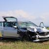 Nahe Dietmannsried: Mopedfahrer kollidiert mit Auto und wird tödlich verletzt. Der 85-jährige Mopedfahrer hatte am Pfingstsonntag gegen 16.15 Uhr nach ersten Erkenntnissen der Polizei dem herannahenden Mercedes bei der Einfahrt in die Kreisstraße die Vorfahrt genommen. Der Autofahrer konnte nicht mehr rechtzeitig abbremsen.
 
Bilder: Markus Dorer