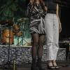 Das "Irish Heartbeat"-Festival hat am Montag ein Stück irischer Kultur in die Kultbox nach Kempten gebracht. Rund um den St. Patrick´s Day, den irischen Nationalfeiertag, feiert die Tour die irische Musikszene. In diesem Jahr lag die Betonung beim kleinen Festival auf der traditionellen Folkmusik. Leise zogen die beiden jungen Künstlerinnen Éadaoin Ní Mhaicín (Fiddle und Harfe) und Emily Jean Fleck (E-Piano) die 350 Fans hinein in die irische Musikwelt. Ihnen folgte die ältere Generation, ein Trio um die 77-Jährige Geraldine MacGowan und der turbulente Auftritt der „Armagh Rhymers“, die das irische Maskenspiel am Leben erhalten. Nächstes Jahr soll die Veranstaltungsreihe nicht mehr in der Kultbox stattfinden.