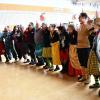 Zum 40-jährigen Gründungs-Jubiläum der Narrenzunft "Daaschora Weibla Tannheim" hat am Wochenende in Tannheim ein Faschingsumzug stattgefunden. Die rund 4.000 Hästräger aus insgesamt 50 Gruppen wurden von tausenden Zuschauern stürmisch gefeiert.