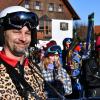 Zum 40-jährigen Gründungs-Jubiläum der Narrenzunft "Daaschora Weibla Tannheim" hat am Wochenende in Tannheim ein Faschingsumzug stattgefunden. Die rund 4.000 Hästräger aus insgesamt 50 Gruppen wurden von tausenden Zuschauern stürmisch gefeiert.