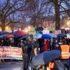 Vor der Kemptener Residenz versammelten sich am Montag, 22. Januar, nach Polizeiangaben 500 Bürger und traten für Demokratie in Deutschland ein.