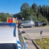 Am Samstagnachmittag ist es bei Buchloe nahe der Autobahnausfahrt Buchloe-Ost zu einem Unfall zwischen zwei Autos gekommen. Zwei Menschen erlitten leichte Verletzungen.