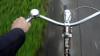 Radfahrer bei Verkehrsunfall lebensgefährlich verletzt