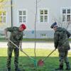 Soldaten stehen auch gern für den Umweltschutz stramm