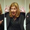 Monika Matschnig führt bei Allgäu Impuls die Wirkung von Mimik und Gestik unterhaltsam vor Augen