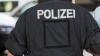 In Wangen hat ein Jugendlicher zwei Polizisten angegriffen und verletzt. Der 17-jährige Betrunkene hatte eine Polizeikontrolle gestört und soll unter anderem die Beamten getreten und geschlagen haben. (Symbolbild)