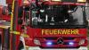 Bei einem Wohnungsbrand in Günzburg sind am Montagabend drei Menschen verletzt worden. Ein Passant hatte den Brand bemerkt und die Einsatzkräfte verständigt. (Symbolbild)
