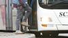 Mehrere Busfahrer sollen im Bereich Bodensee-Oberschwaben in großem Stil betrogen haben. Die Verdächtigen sollen Geld aus Fahrkartenverkäufen abgeschöpft haben. Dem Busunternehmen ist dadurch ein sehr hoher Schaden entstanden. (Symbolbild)