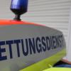 Bei Laupheim feiern rund 150 Menschen nach einem Adventskonzert in einem leerstehenden Haus - plötzlich gibt der Boden nach. (Symbolbild)