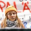 Aktivistin Greta Thunberg bei einer propalästinensischen Demonstration auf dem Marktplatz von Mannheim.