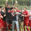 Großer Jubel beim 1. FC Sonthofen nach vorzeitigem Erreichen des Klassenerhalts