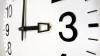 Bald ist wieder Zeitumstellung auf Winterzeit. Stellt das Smartphone die Uhrzeit automatisch um? Und wie ist es bei Computer und Laptop mit der Uhr-Umstellung?