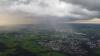 Der Deutsche Wetterdienst warnt erneut vor starken Gewittern im Allgäu. Die Warnung gilt für die Landkreise Oberallgäu und Lindau. Laut DWD kann es zu Starkregen und Blitzschlag kommen. (Symbolbild)