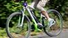 In Tannheim ist ein deutscher E-Bike-Fahrer bei einem Unfall schwer verletzt worden. Der Mann war ohne Helm gestürzt und regungslos liegengeblieben. (Symbolbild)