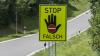 Bei Neu-Ulm hat die Polizei einen Geisterfahrer gestoppt. Der 65-Jährige war falsch auf die B10 aufgefahren. Glücklicherweise bemerkte er seinen Fehler. (Symbolbild)