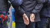 Weil er eine Polizeikontrolle in Memmingen störte und sich aggressiv verhielt, musste ein 42-Jähriger die Nacht in Polizeigewahrsam verbringen. (Symbolbild)
