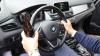 Obwohl sie derzeit nicht Autofahren dürfen, setzten sich am Sonntag zwei Männer ans Steuer ihres Autos - und das auch noch mit deutlich zu viel Alkohol intus. Mit drei bzw. zwei Promille kamen sie in Ravensburg und nahe Leutkirch von der Straße ab. (Symbolfoto)