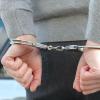 Nachdem drei Männer versucht hatten in ein Gebäude in Bregenz einzudringen, haben Polizisten jetzt einen Verdächtigen festgenommen. Der Mann hatte sich zuvor eine Verfolgungsjagd mit der Polizei geliefert und dabei beinahe einen Beamten überfahren. (Symbolbild)