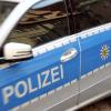 In Veringenstadt haben Unbekannte ein Baustellenfahrzeug verbotenerweise ausprobiert. Mit dem hydraulischen Gerät hatten sie einen Stahlträger in einen Parkplatz gerammt. Die Polizei ermittelt wegen Sachbeschädigung und bittet um Hinweise. (Symbolbild)