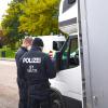 Die Polizei hat am Donnerstag zwei Gefahrgutkontrollen durchgeführt. (Symbolbild)