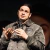 Comedian Kaya Yanar („Was guckst du?“) hat bei der schrecklichen Erdbeben-Katastrophe in der Türkei acht Verwandte verloren.