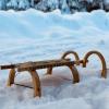 Schlittenunfall in Oberndorf (Tirol). Vier dänische Urlauber teils schwer verletzt. (Symbolbild)
