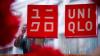Der Betreiberkonzern der Modekette Uniqlo hat eine fette Gehalts- und Lohnerhöhung für alle Mitarbeiter in Japan beschlossen. Wegen des Arbeitskräftemangels und der steigenden Lebenshaltungskosten zahlt der Konzern nun bis zu 40 Prozent mehr.