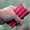 Ein 17-Jähriger hat seinem früheren Freund in einem Video mit seiner Sammlung an Feuerwerkskörpern gedroht. Die Polizei durchsuchte daraufhin die Wohnung des Jugendlichen. (Symbolbild)
