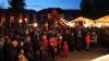 Die Marktgemeinde Oberstdorf entzündet ihre erste Kerze am großen Adventskranz.
