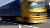 Bei Lkw-Kontrollen deckte die Polizei Memmingen zahlreiche Verstöße auf. Einem Sattelschlepper wurde sogar die Weiterfahrt verboten, weil das transportierte Gefahrgut schlecht gesichert war. (Symbolbild)
