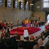 Der Sarg von Queen Elizabeth II. in Westminster Hall.