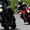 Ein Motorradfahrer ist bei einem Zusammenstoß mit einem Auto schwer verletzt worden. (Symbolbild)