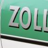 Zollbeamte haben in Zusammenarbeit mit der Polizei Pfronten vier Schwarzarbeiter auf einer Großbaustelle in Sonthofen erwischt. Die vier Serben hatten mit gefälschten ID-Karten versucht, das nötige Arbeitsvisum zu umgehen. (Symbolbild)