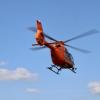Ein 61-jähriger Mann hat sich bei privaten Arbeiten schwer verletzt und musste mit einem Rettungshubschrauber in ein Krankenhaus gebracht werden. (Symbolbild)