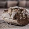 Gibt es Möglichkeiten, trockenes Brot wieder weich zu bekommen?