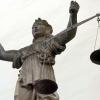 Prozess in Kempten: 34-Jähriger kratzt Polizisten und beleidigt sie auf Spanisch