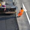 Überall im Land warten marode Straßen auf eine Sanierung. Werden die Ausbaubeiträge für Anlieger in Bayern abgeschafft, könnte es Kommunen immer schwerer fallen, Straßen wieder auf Vordermann zu bringen. Das wurde in der jüngsten Sitzung des Memminger Bausenats deutlich. 
