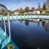 Rund 120.000 Euro steckt die Gemeinde Halblech in laufende Arbeiten am Freibad in Trauchgau. Nun werden auch neue Pächter gesucht.