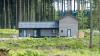 Die kleinen Ferienhäuser im Center Parcs Allgäu, in denen ab Oktober die Gäste Urlaub machen können, sind modern ausgestattet – teils mit Kamin, Sauna und Küche samt Geschirrspüler.