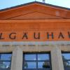 Die Allgäuhalle ist seit Jahrzehnten Auktionsort der Allgäuer Herdebuchgesellschaft. Jetzt plant die 4000 Mitglieder starke Organisation den Neubau einer Anlage in Unterthingau.