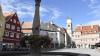 Der Marktbrunnen bildet das Zentrum des Memminger Marktplatzes. Der Brunnen ist im neobarocken Stil 1994 erbaut worden. Der Marktplatz ist von sieben Seiten aus begehbar. Wendet man den Blick nach Westen erscheint die denkmalgeschützte Stadtpfarrkirche Sankt Martin. 