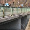 Die Dummelsmoosbrücke bleibt noch länger stehen als ursprünglich geplant. Das marode Bauwerk soll jetzt erst 2020 abgerissen werden. 