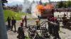 Zahlreiche Zuschauer beobachteten die historische Feuerwehrübung. Im Vordergrund die Feuerwehr Seeg mit der Handdruckspritze von 1901.  